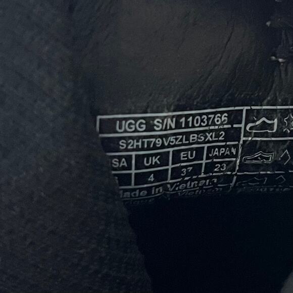 UGG 'Hazel' Women's 6 Waterproof Black Suede Ankle Boot Chunky Heel Bootie - Picture 8 of 10